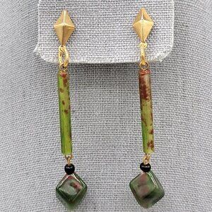 Dangle Marbled Green Lucite Sticks Stud Earrings Tourmaline Stones Gold Tone